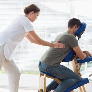 Μασάζ καρέκλας ή on chair massage